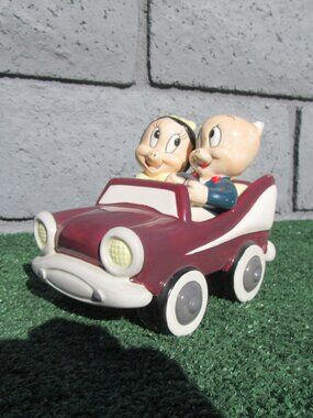 Vintage 1994 Warner Bros Porky Pig & Petunia In Car Salt & Pepper Shakers